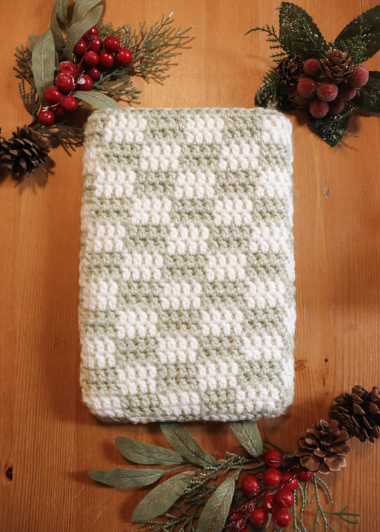 Matcha Checkered Crochet Book Sleeve