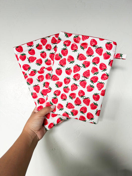 Straberries Booksleeve