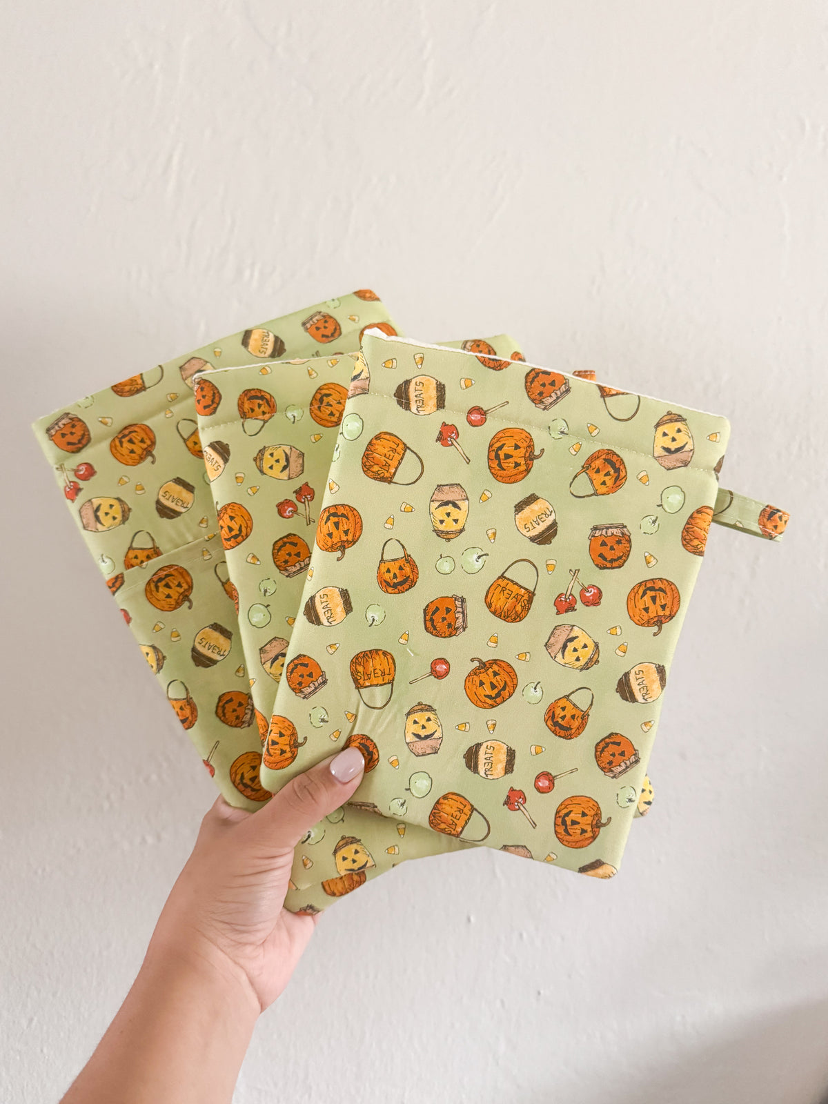 Honey Pumpkin Booksleeve